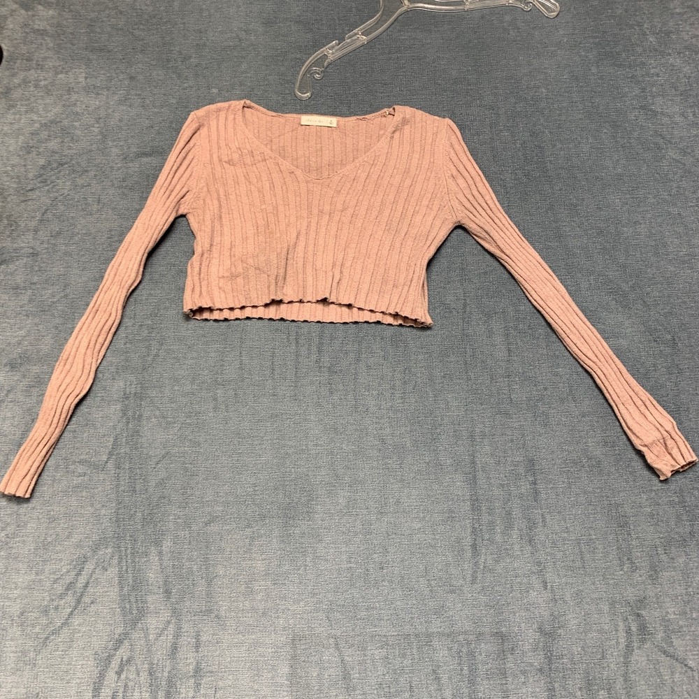 Active Usa Cropped Sweater Womens Medium Pink RIbbed Knit V Neck Long Sleeve
